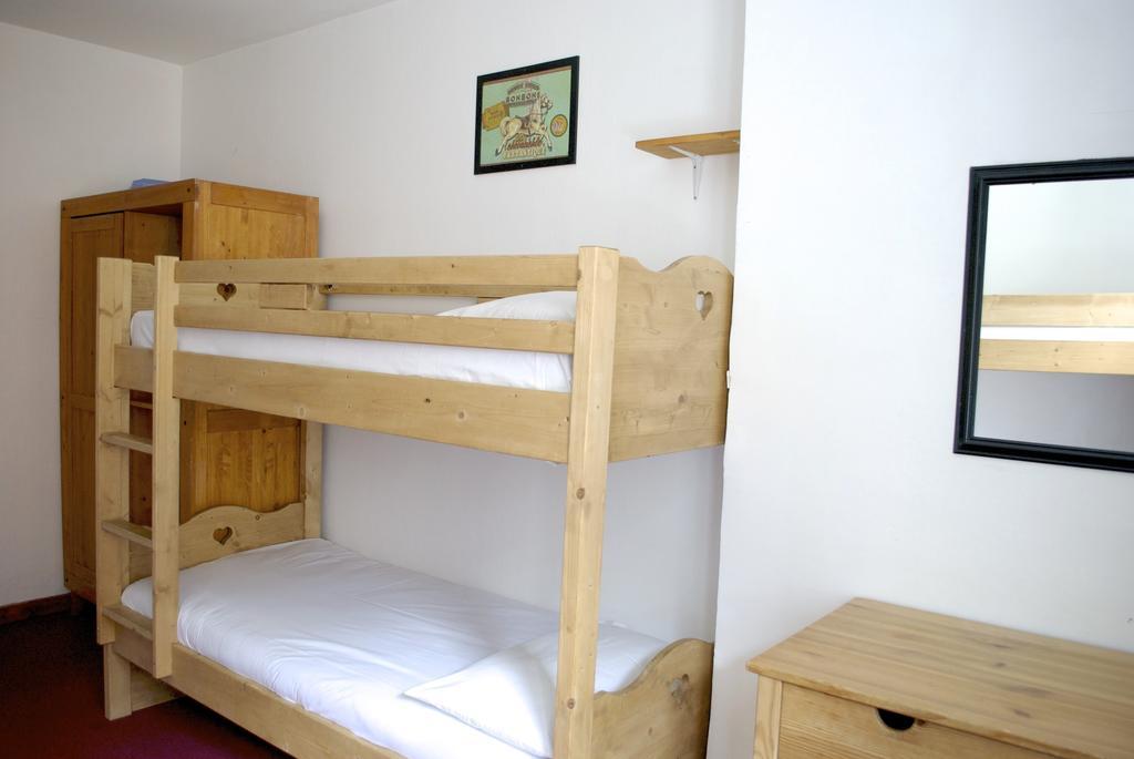 Chalet Chardons Hostel טיגנס חדר תמונה