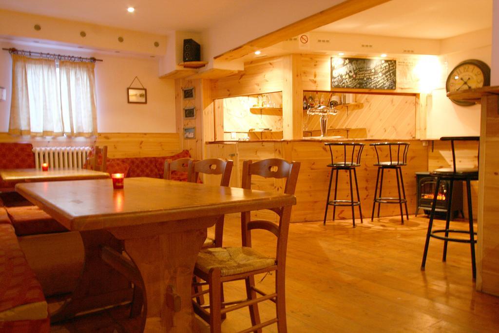 Chalet Chardons Hostel טיגנס מראה חיצוני תמונה